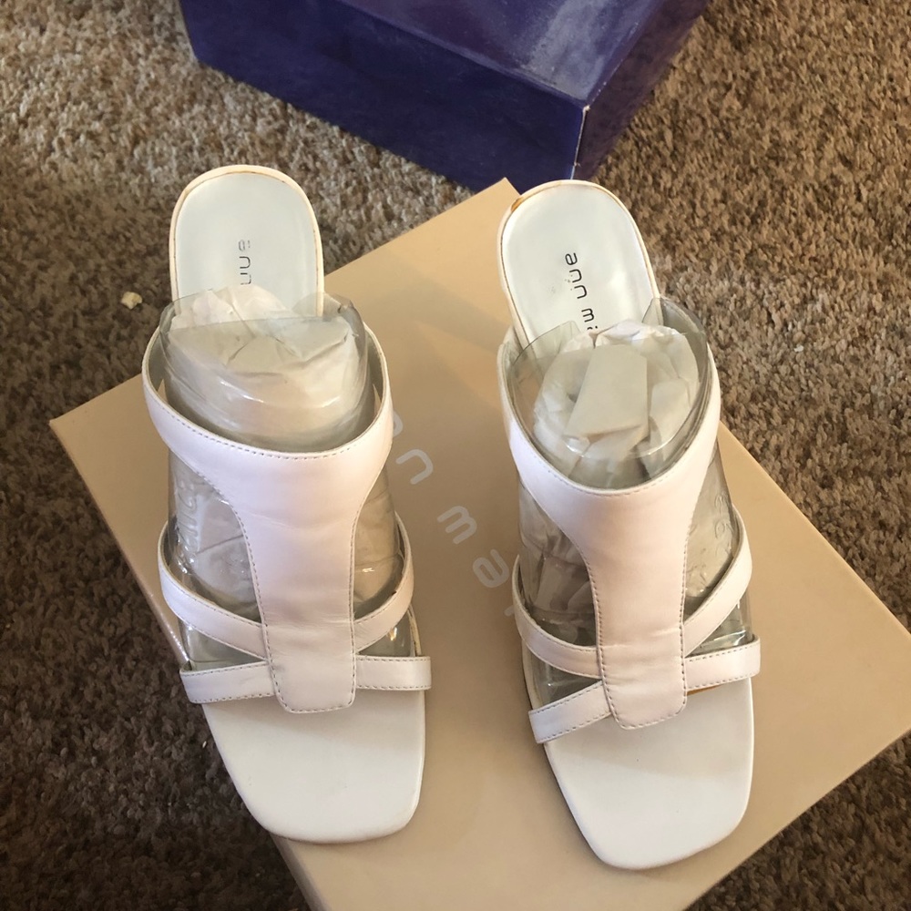 Ann Marino White Leather Heels size 7